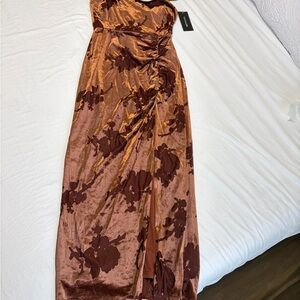 Taylor Brown Velvet Floral Ruched Midi Dress Slit NWT Size 2